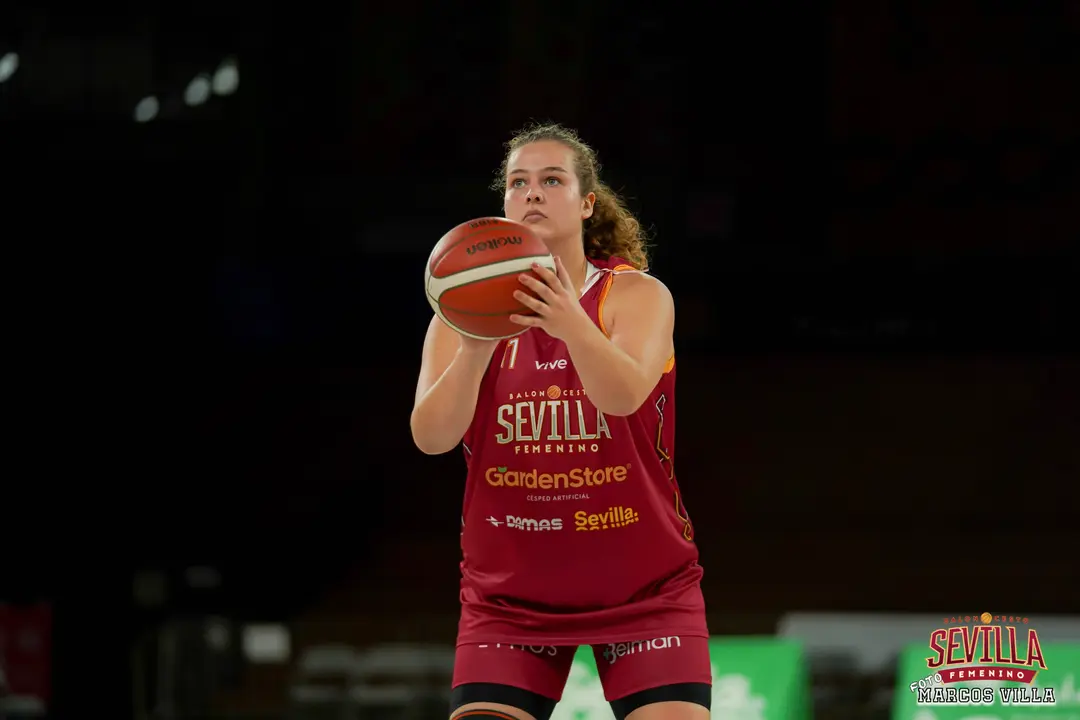 Marta García (Baloncesto Sevilla)