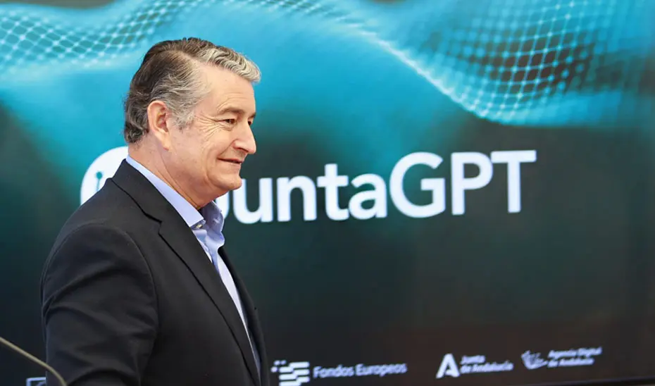El consejero de la Presidencia, Antonio Sanz
