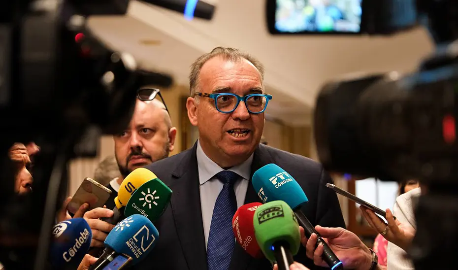 El consejero Arturo Bernal