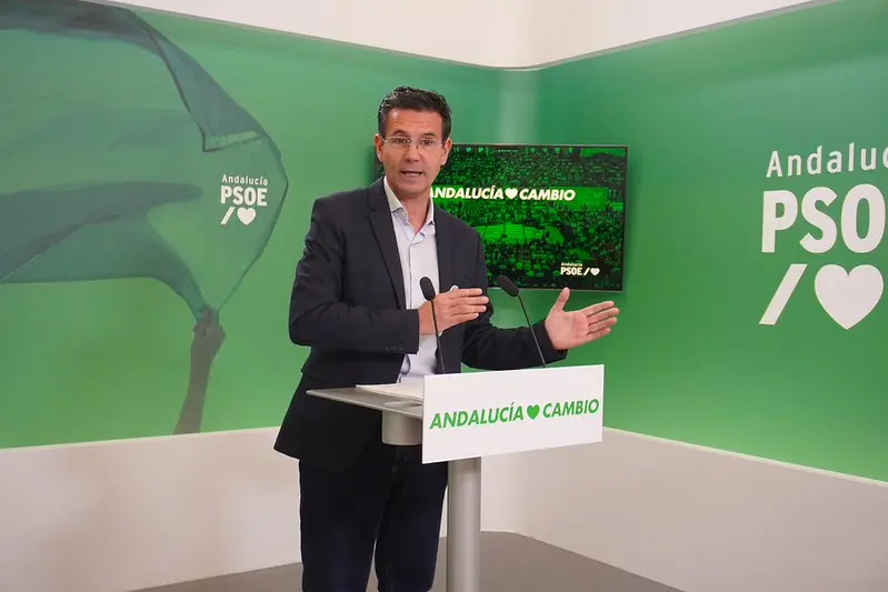 El portavoz del PSOE-A, Franscisco Cuenca