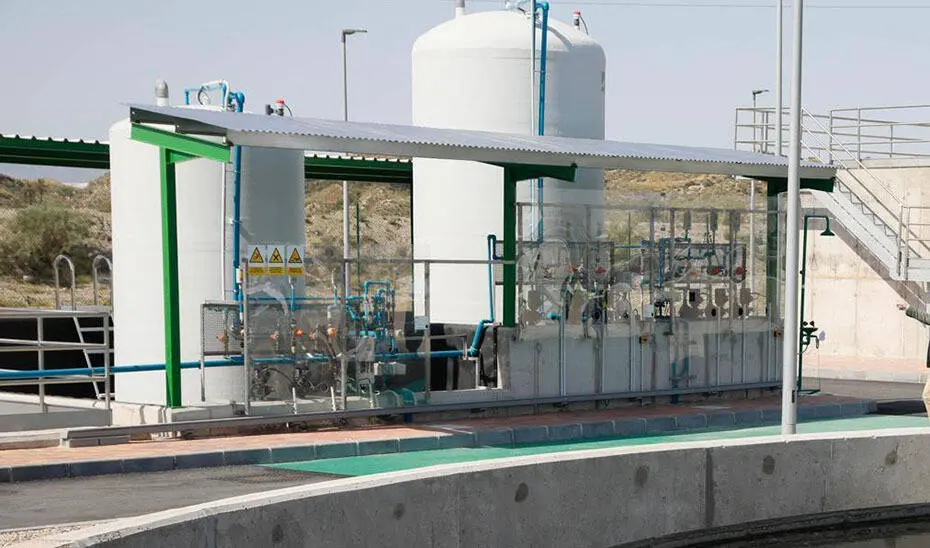 Una estaci&oacute;n depuradora de aguas residuales (EDAR)