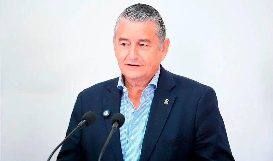 El vicepresidente de la Junta y consejero de Presidencia, Sanidad y Emergencias, Antonio Sanz