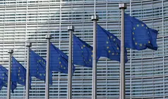 UE