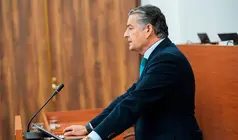 El vicepresidente primero y consejero de Presidencia, Sanidad y Emergencias, Antonio Sanz, durante su comparecencia en el Parlamento andaluz
