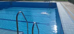 Piscina Paradas