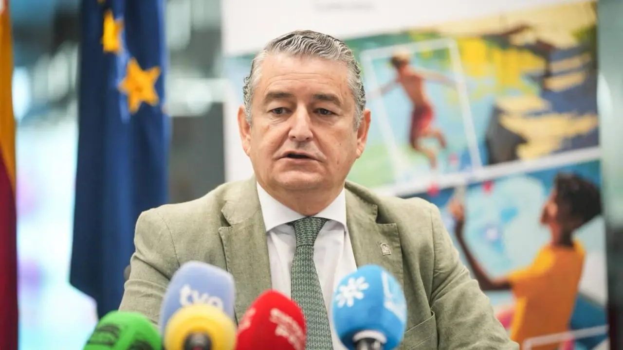 El director del Plan de Emergencias por Incendios Forestales de Andaluc&iacute;a (Infoca) y consejero de Sanidad, Presidencia y Emergencias en funciones, Antonio Sanz