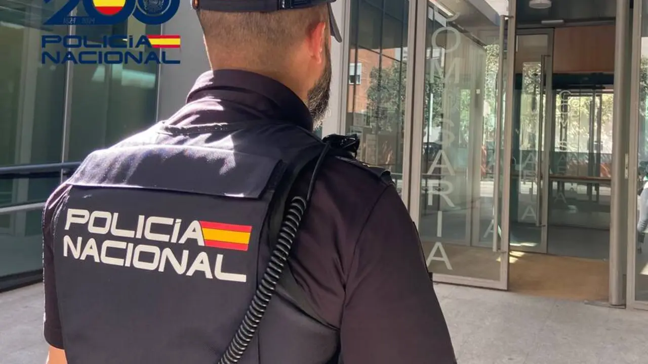Polic&iacute;a Nacional