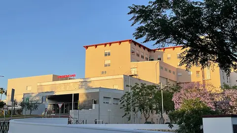 Fachada del Hospital de la Merced, en Osuna (Sevilla)