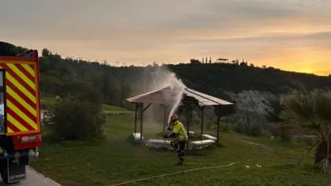 55-nota-prensa-nuevos-actos-vandalicos-en-el-parque-canillas-(3)