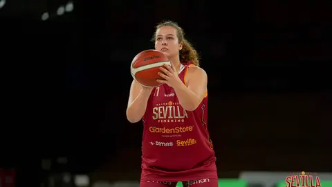 Marta García (Baloncesto Sevilla)