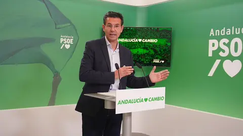 El portavoz del PSOE-A, Franscisco Cuenca