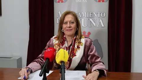 La alcaldesa de Osuna, Rosario And&uacute;jar