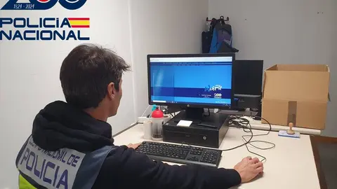 Polic&iacute;a Nacional