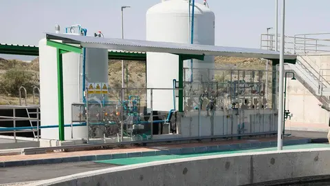 Una estaci&oacute;n depuradora de aguas residuales (EDAR)