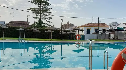 Piscina Castillo Guardas